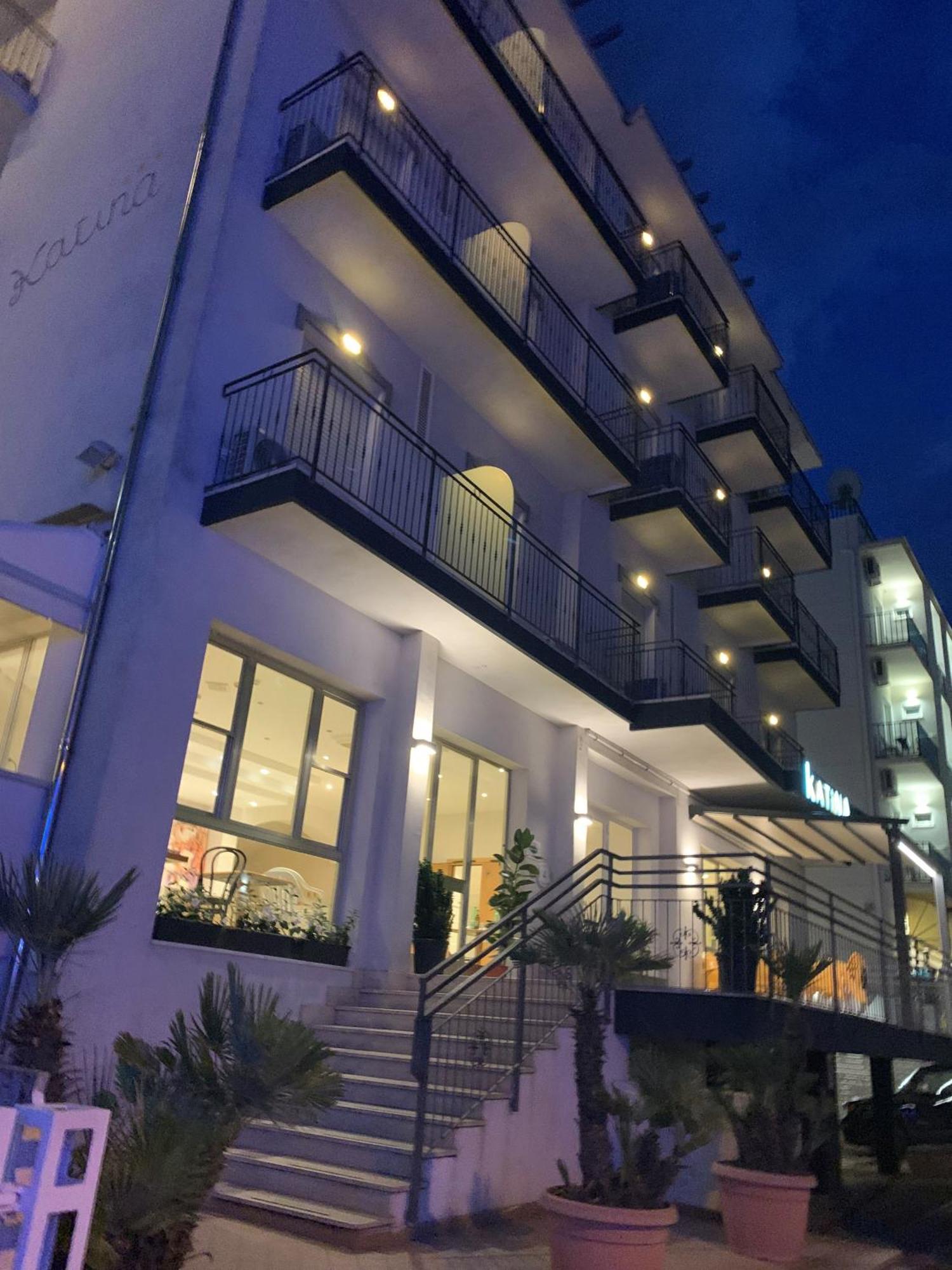 Hotel Katina Rimini Buitenkant foto